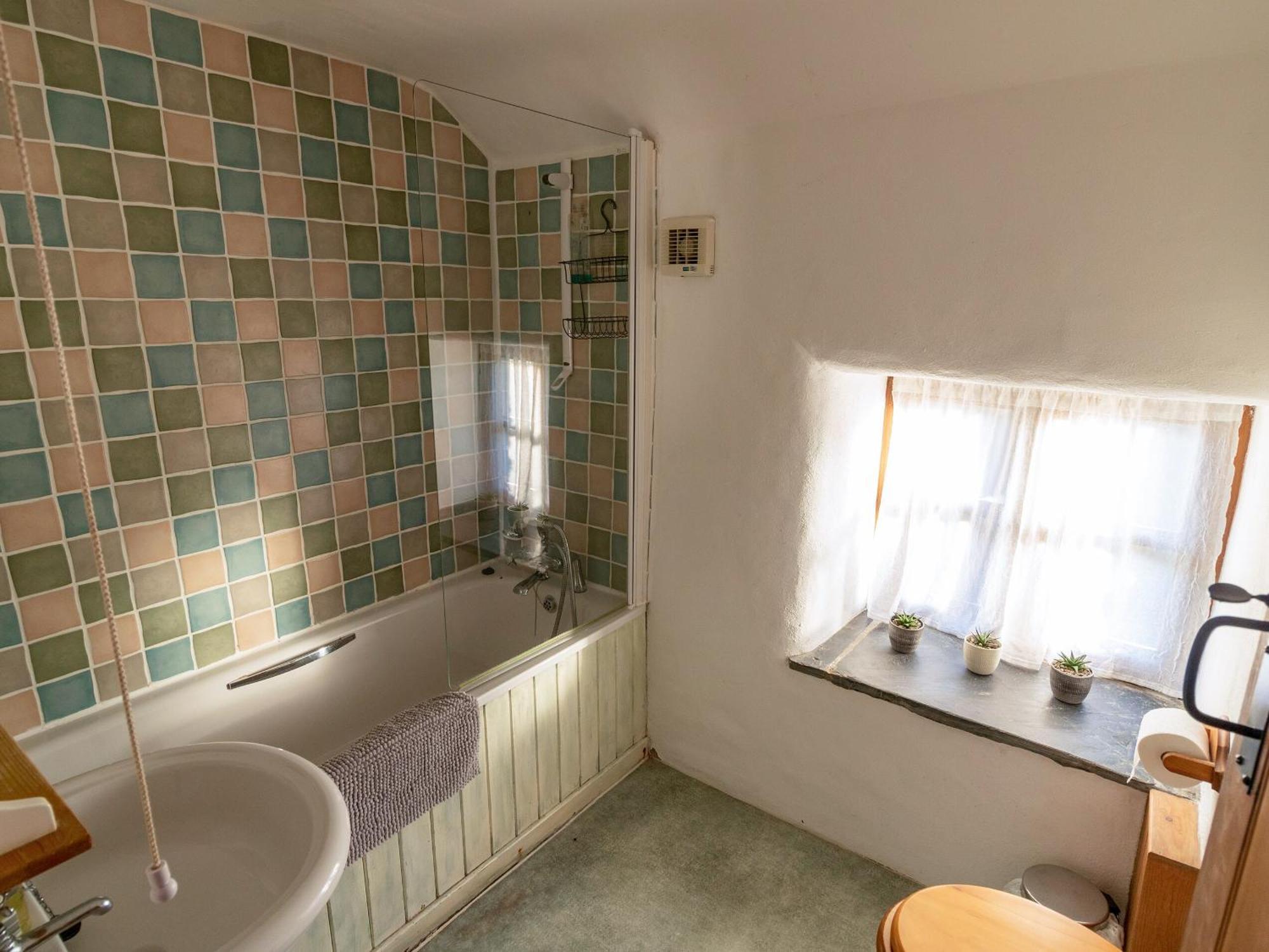 The Coach House Villa Mathry Kültér fotó